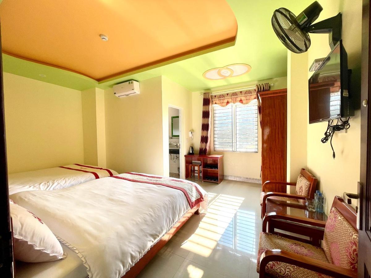 Huy Hoang Hotel Dong Van  Exterior foto